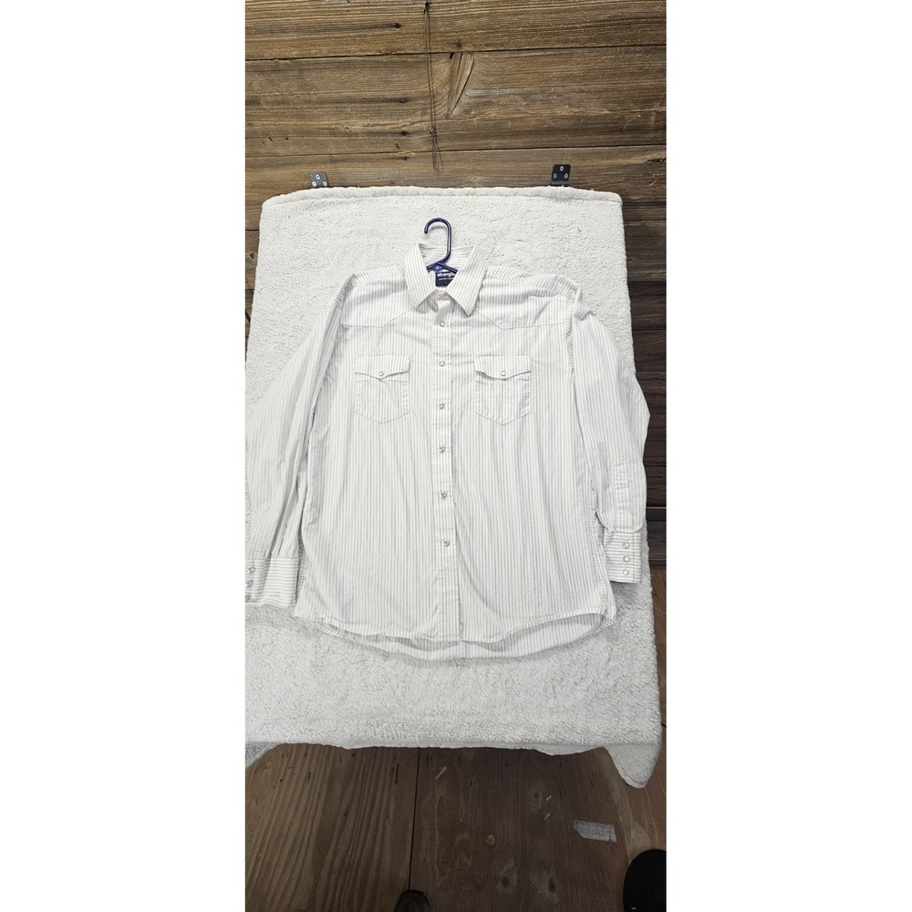Wrangler Mens L Western Shirt, Striped Long Sleeve with pearl snaps.